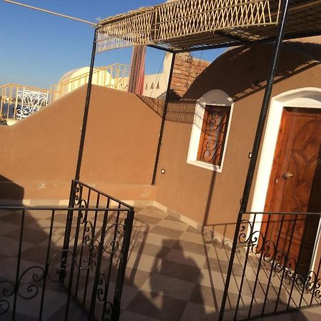 The Brown House Apartment Luxor Luaran gambar