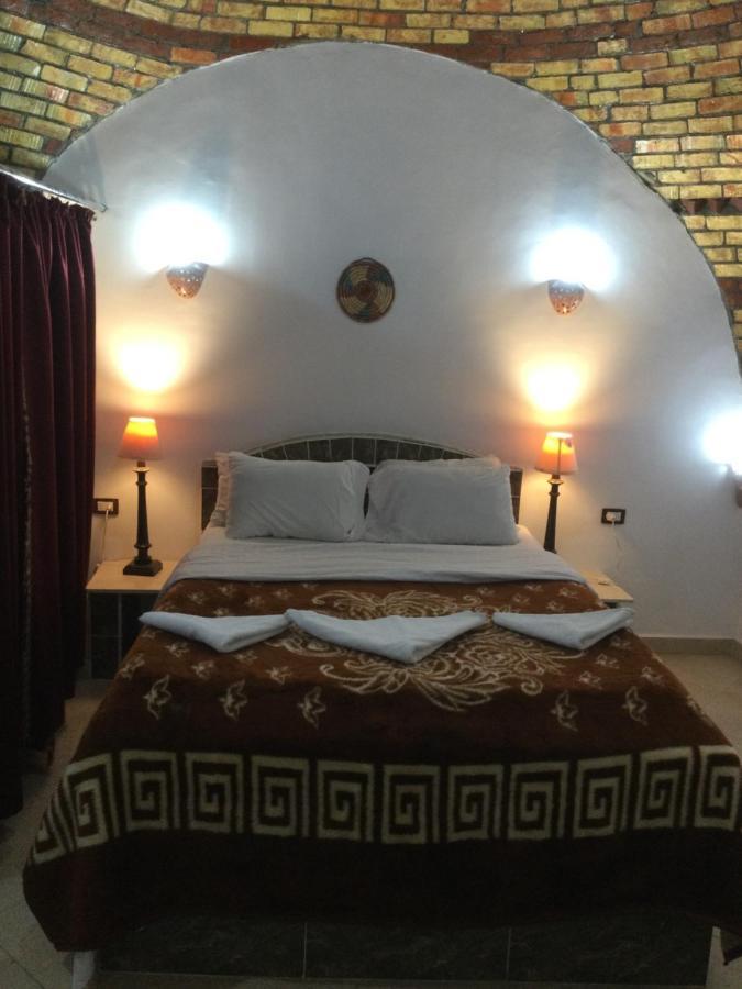 The Brown House Apartment Luxor Luaran gambar