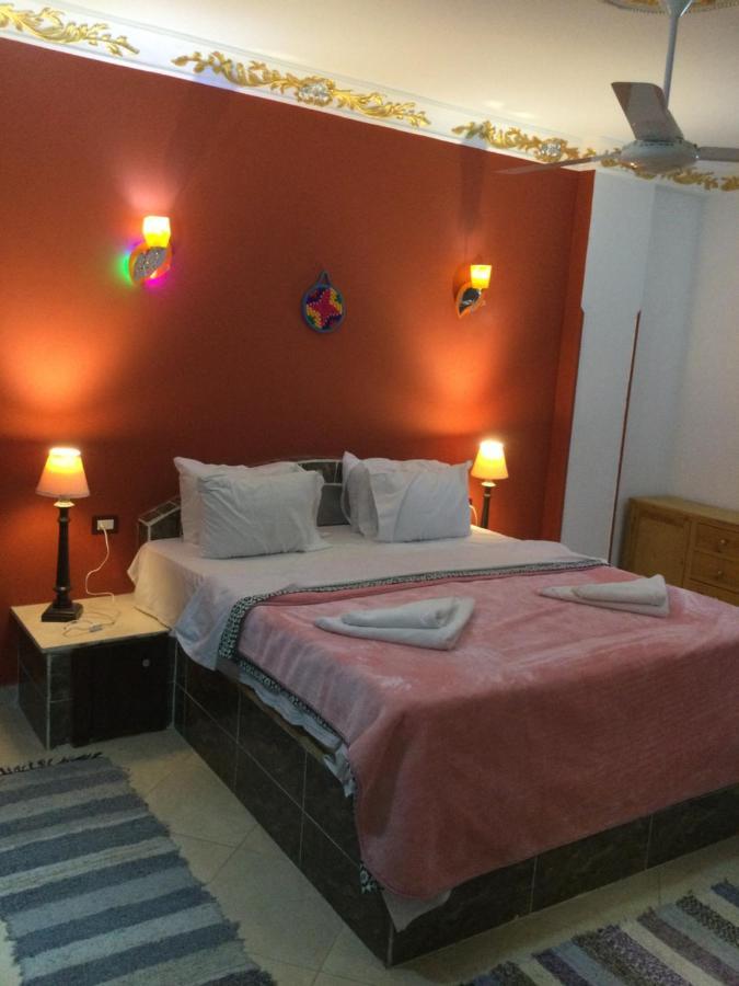 The Brown House Apartment Luxor Luaran gambar