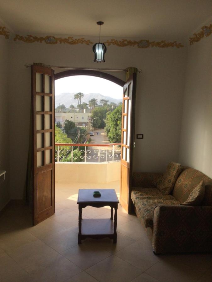 The Brown House Apartment Luxor Luaran gambar