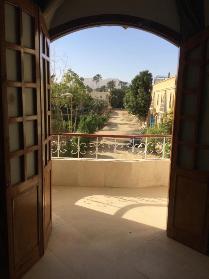 The Brown House Apartment Luxor Luaran gambar